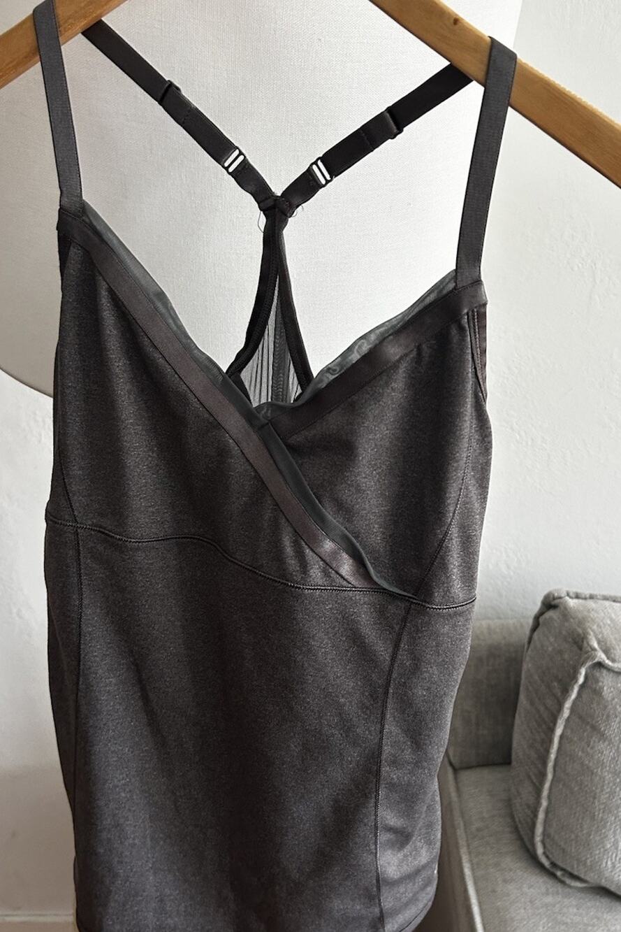 Alo Yoga Rib Support Tank Top M Gray Heather Built In Bra Racerback Workout Mesh